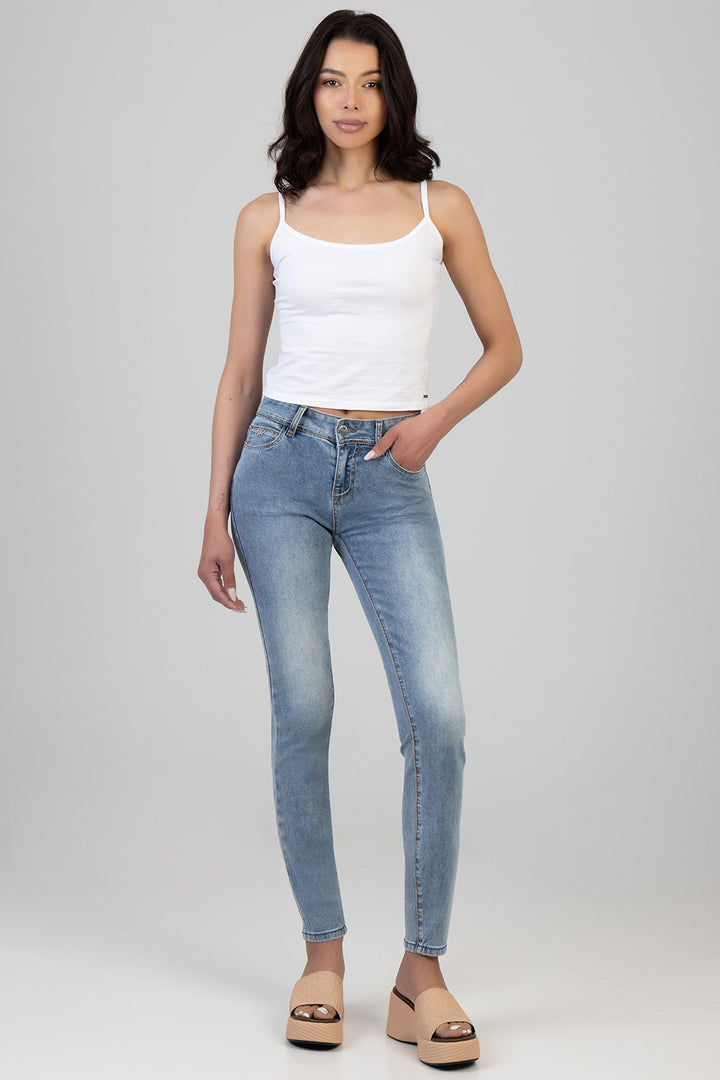 Dannah Mid Waist Back Pocket Embroidery Skinny Denim - Medium Wash