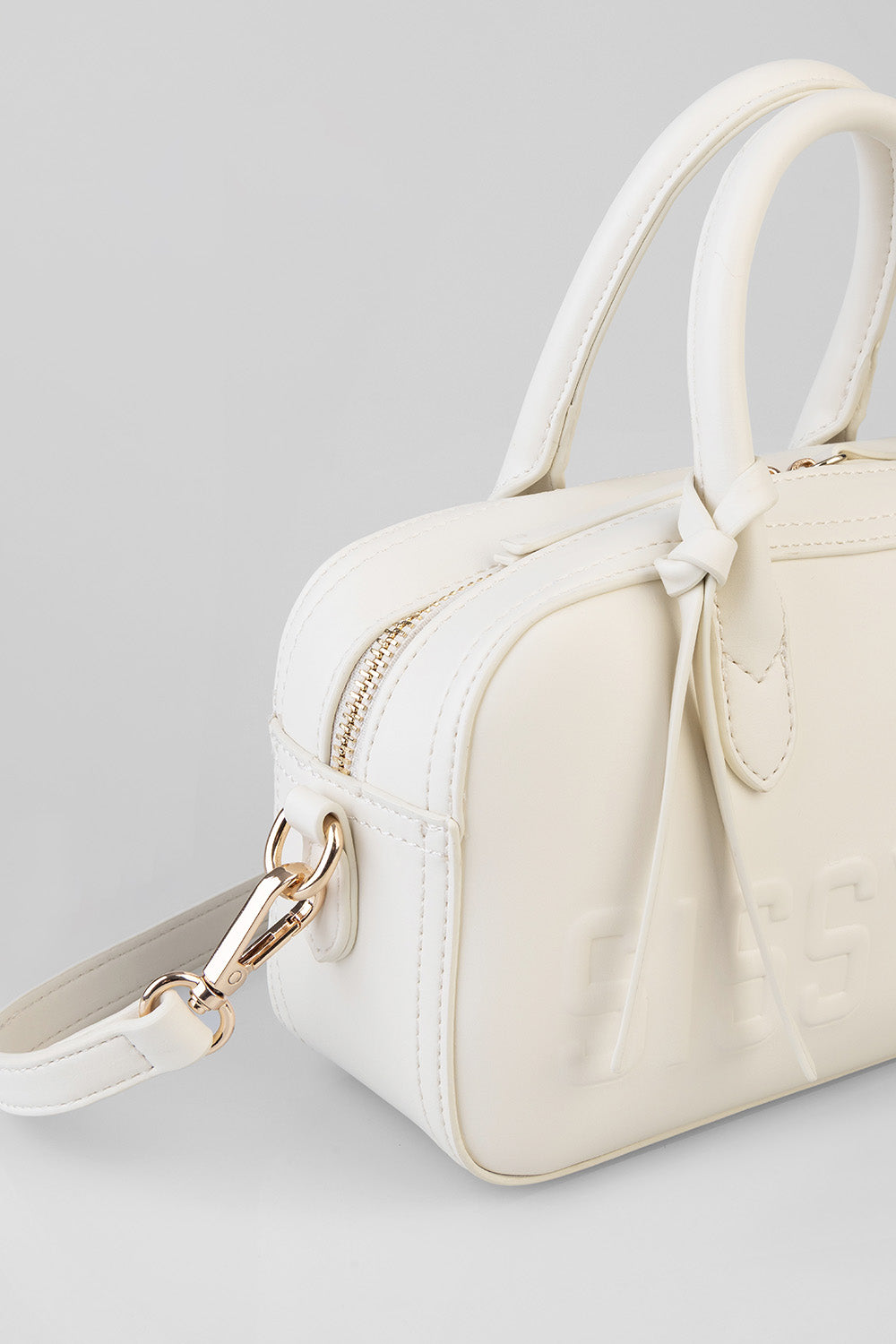 Emory Bowler Bag With Embossed Branding - Cream