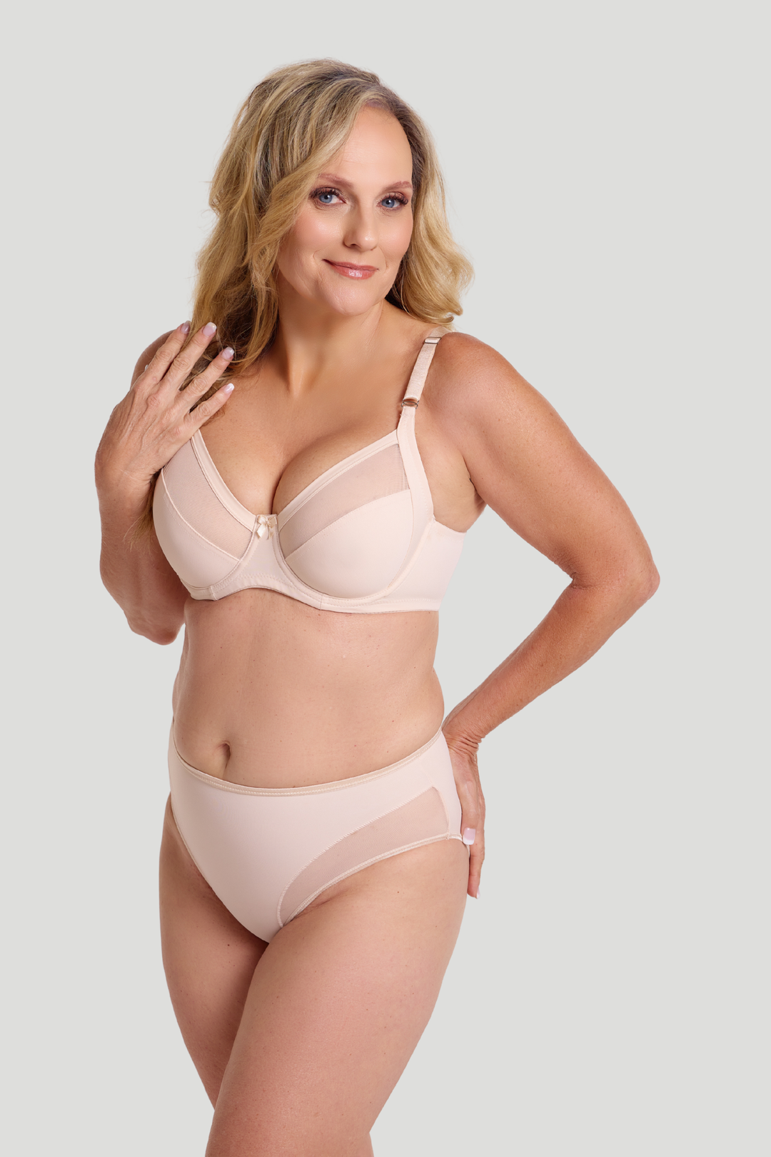 Matt & Sheer Underwire Bra - Mocha