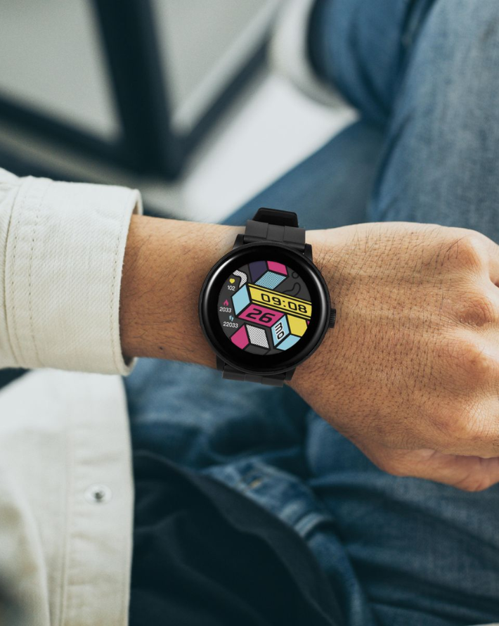 Compete Series Smart Watch - Black