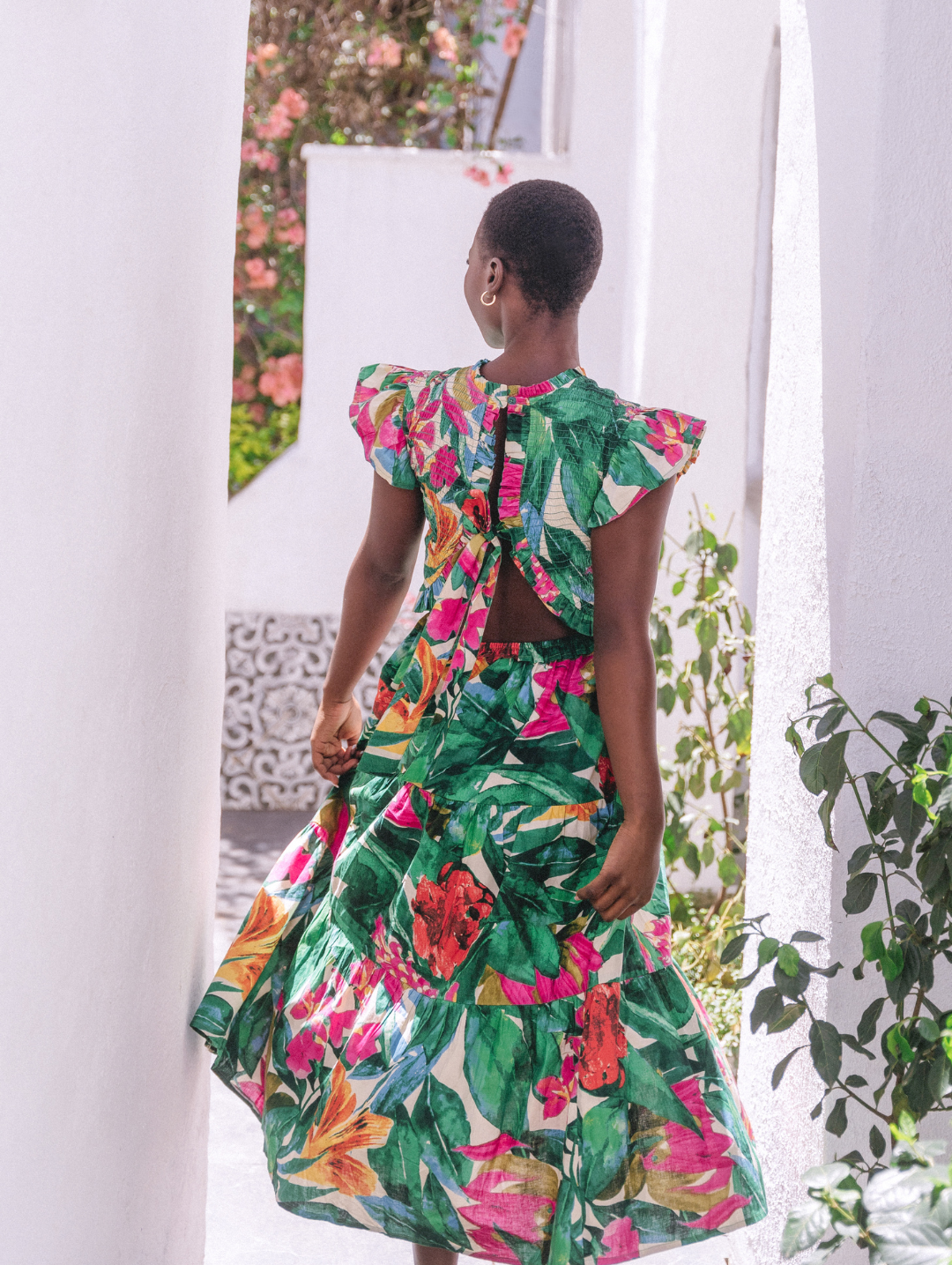 Frill Neck Shirred Bodice Tiered Tie-Back Midaxi Dress - Multi