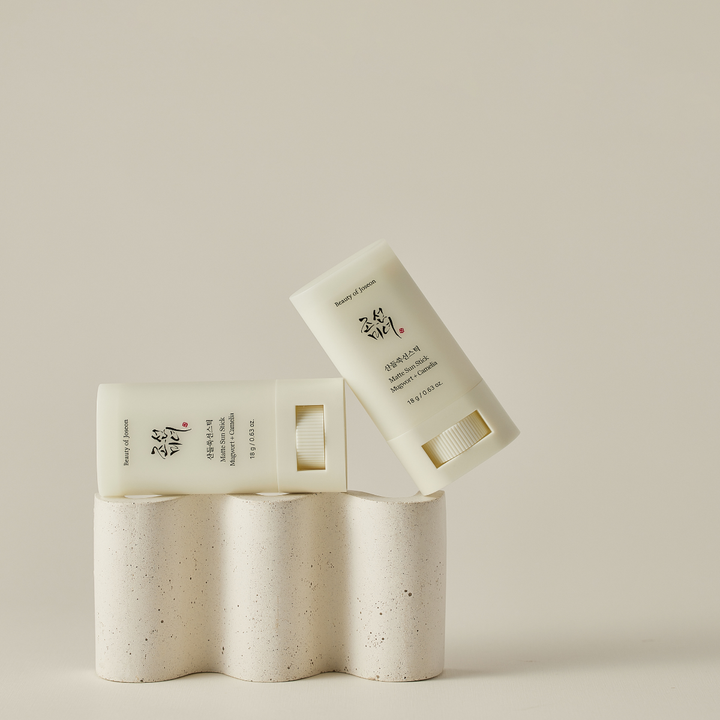 Matte sun stick : Mugwort + Camilia