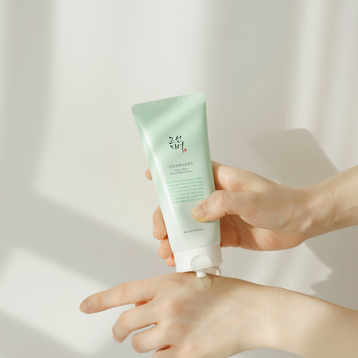 Green Plum Refreshing Cleanser