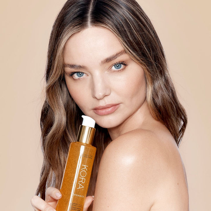 Turmeric Glow Foaming Cleanser 150ml