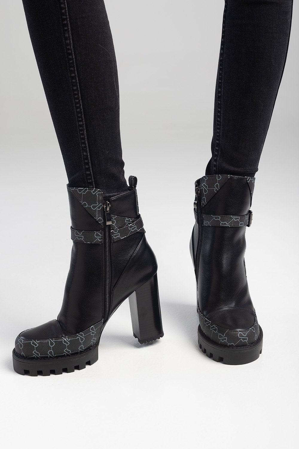 Block Heel Boot - Black
