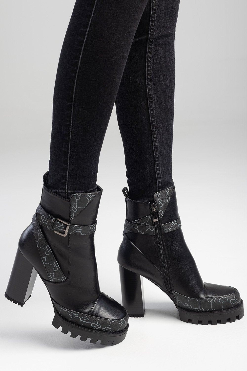 Block Heel Boot - Black