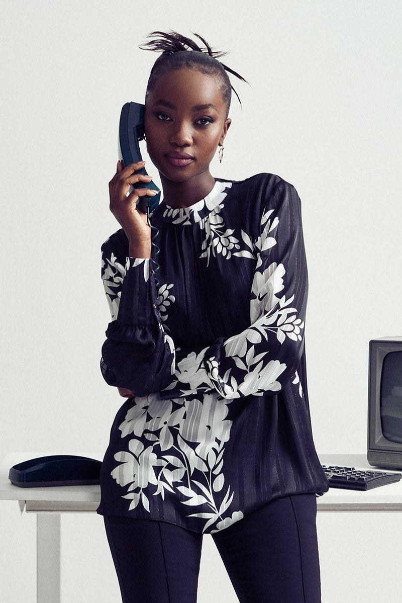 mangata♡Heart neck blouse Ladies Hi Neck Keyhole Monochrome Floral Blouse - Black/White – Edgars