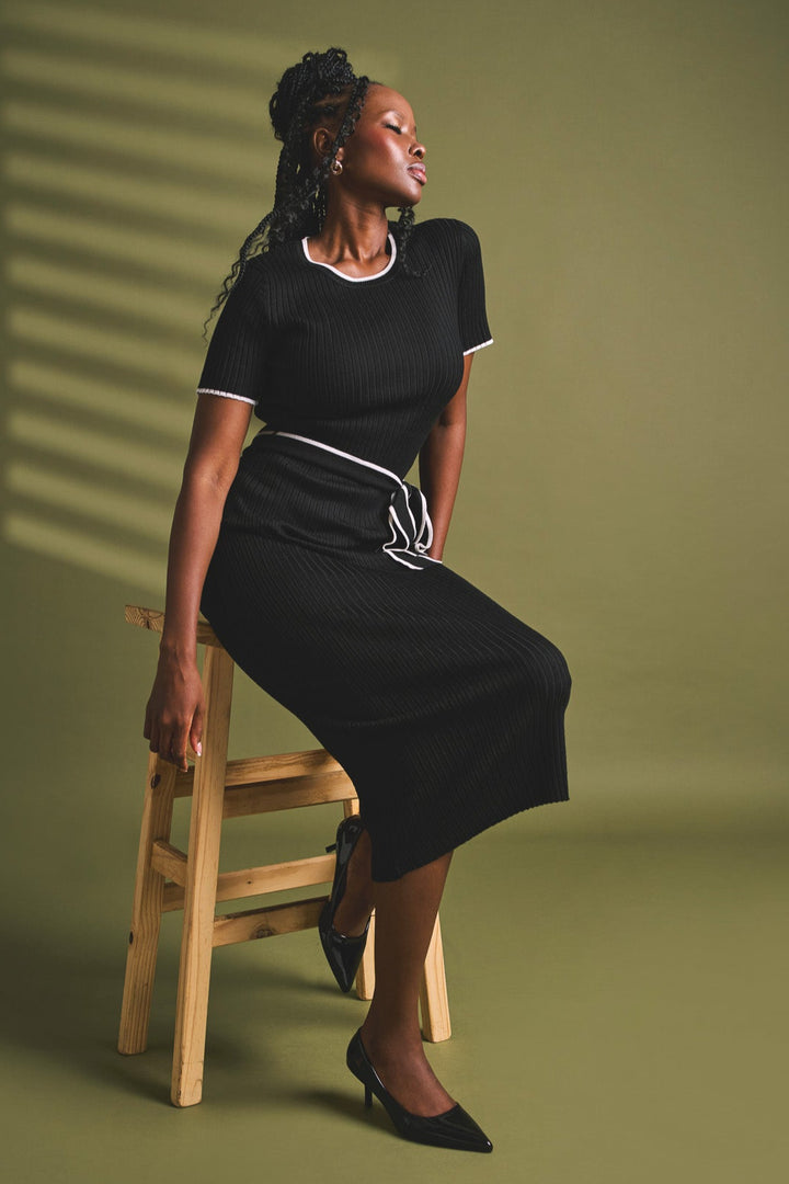 Belted Tipped Knitwear Maxi Dress - Black