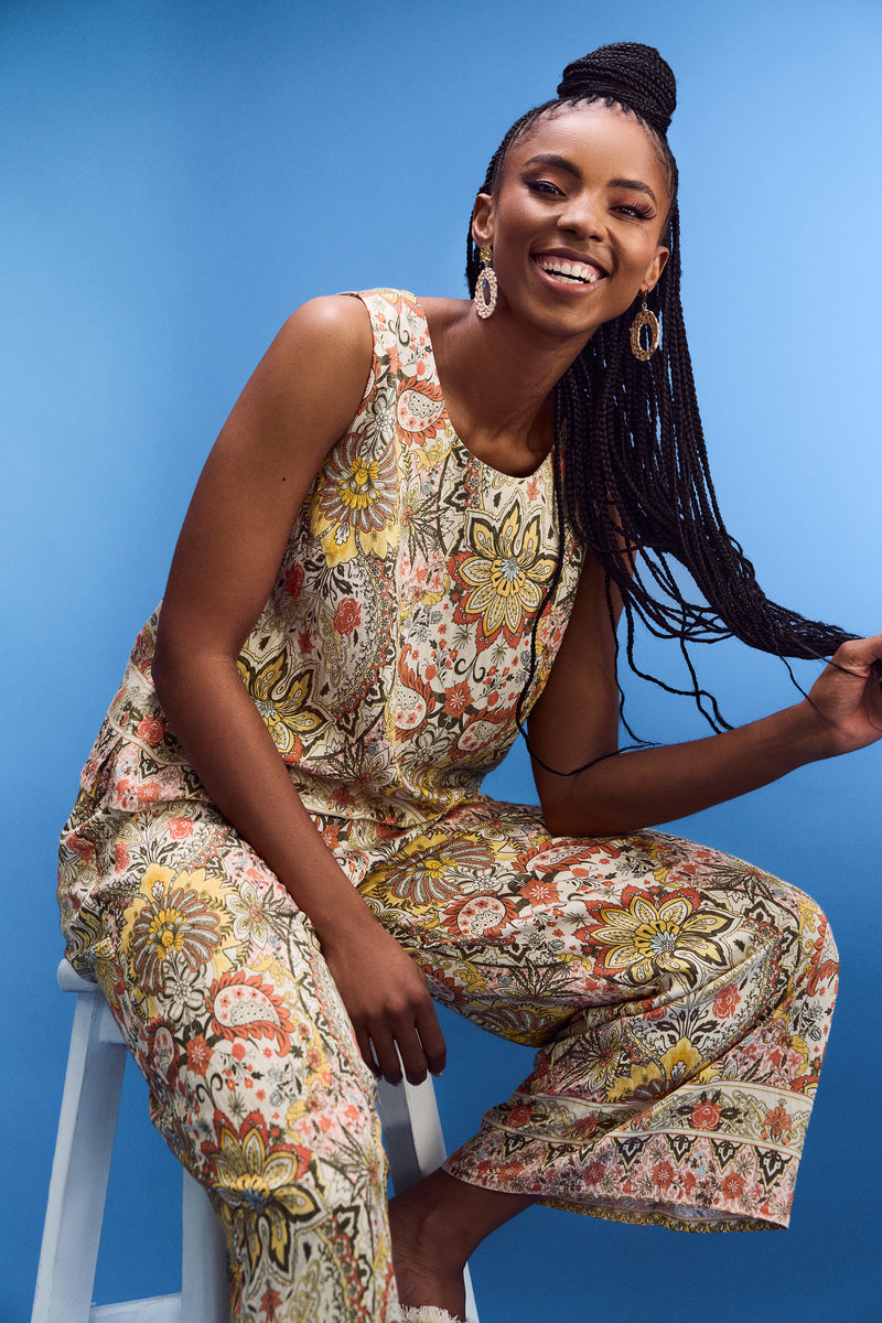 Printed Pullon Capri Pants With Border - Multi