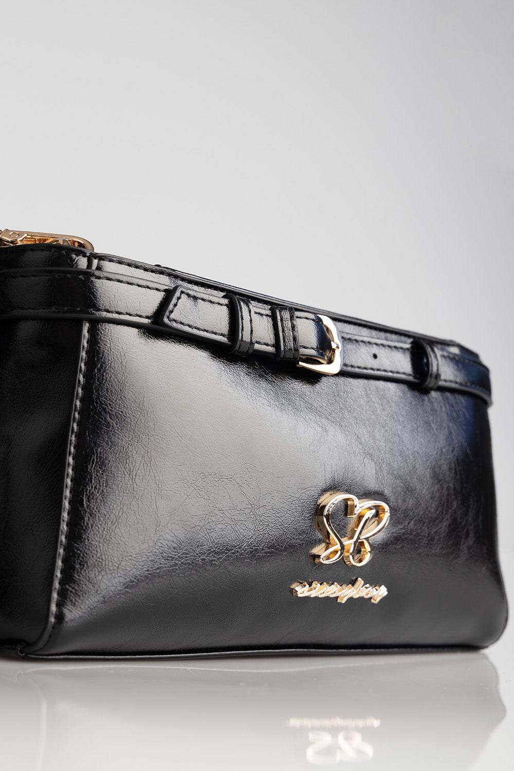 Structured Shoulder Bag With Gold Trim - Black