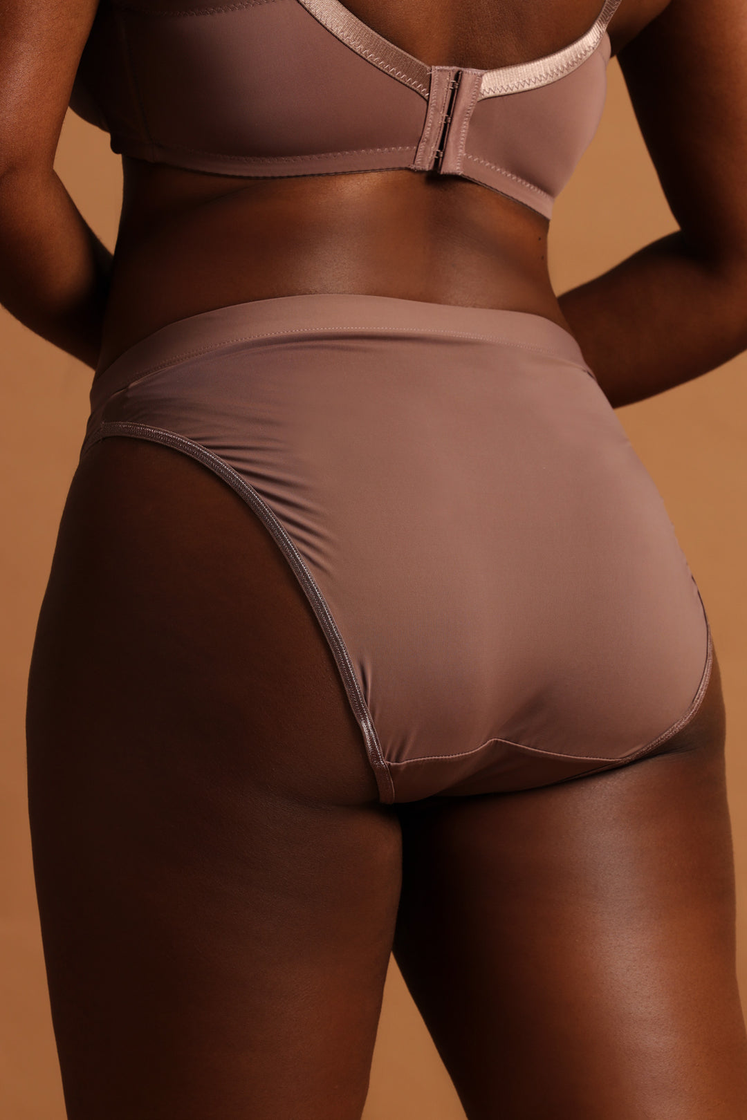 2 Pack Lace Hi-Cut Panties - Mocha/Black