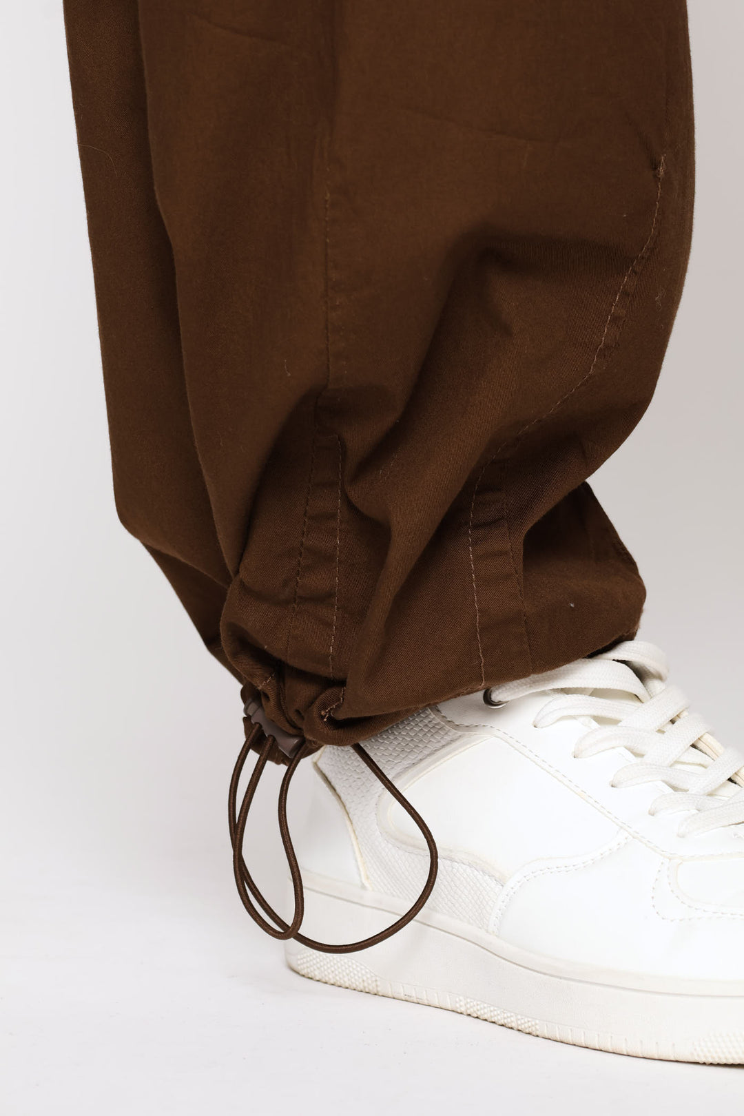 Baggy Cargo Parachute Pant - Brown
