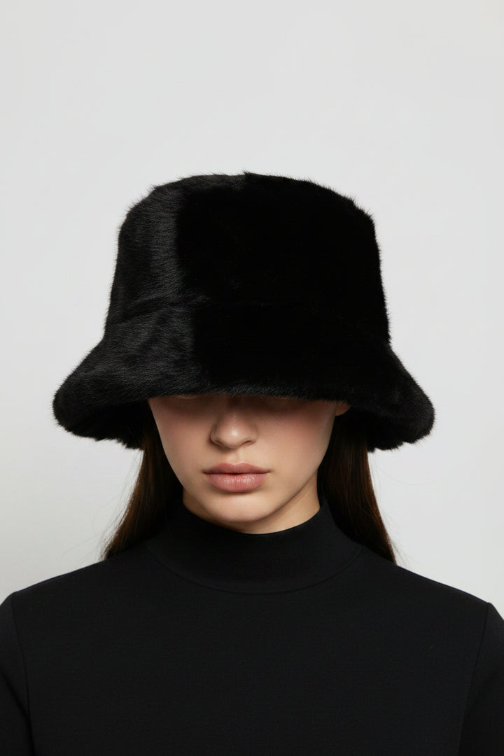 Fluffy Cloche - Black