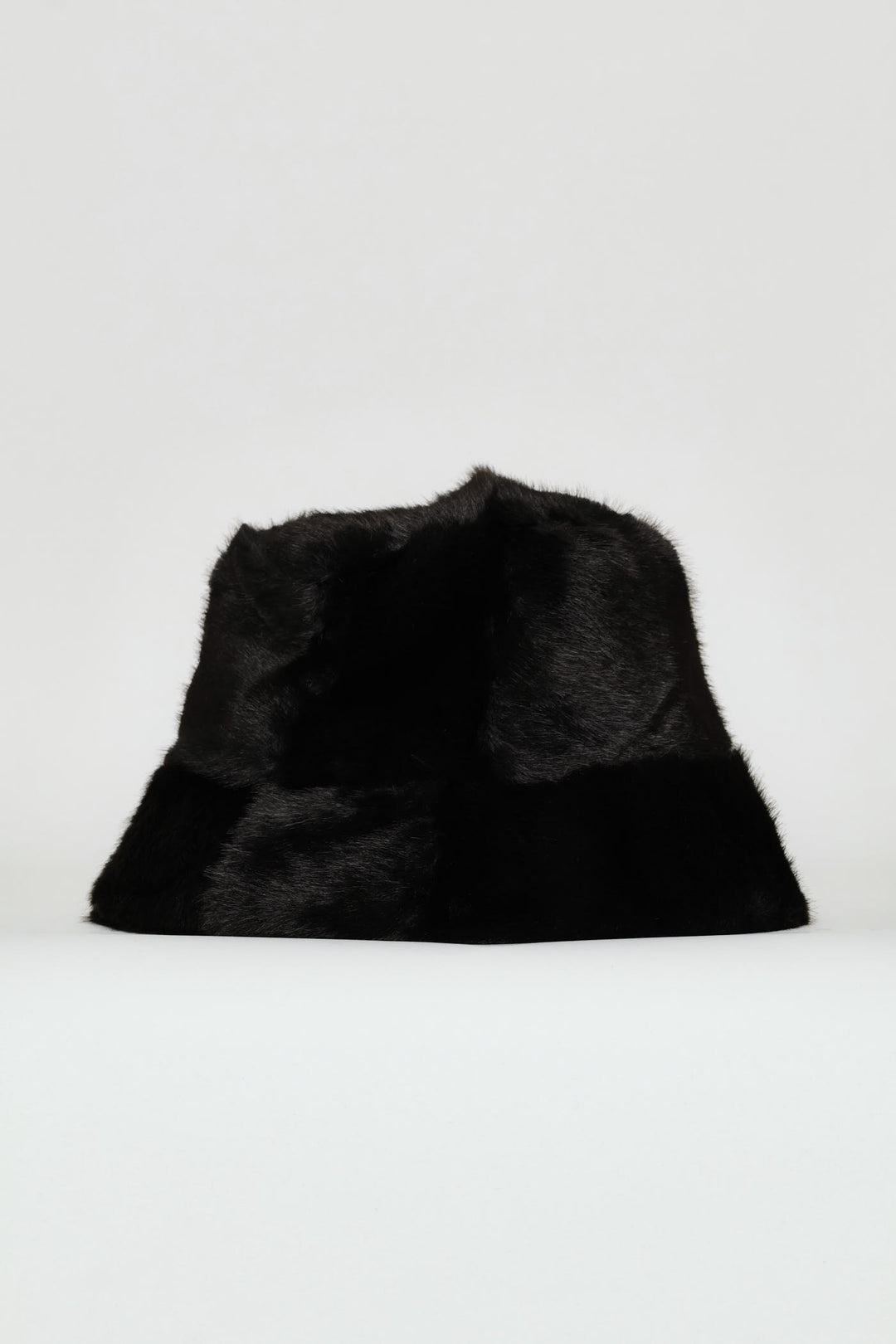 Fluffy Cloche - Black