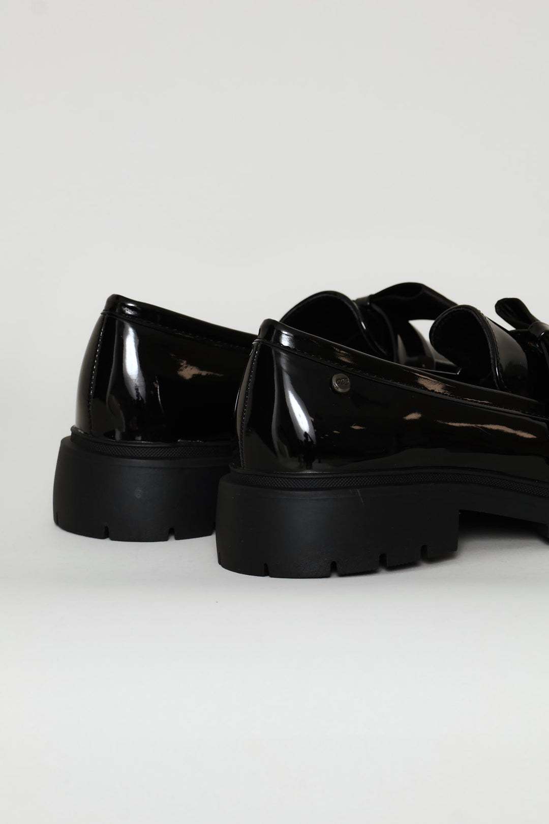 Tipsy 15 Loafer - Black