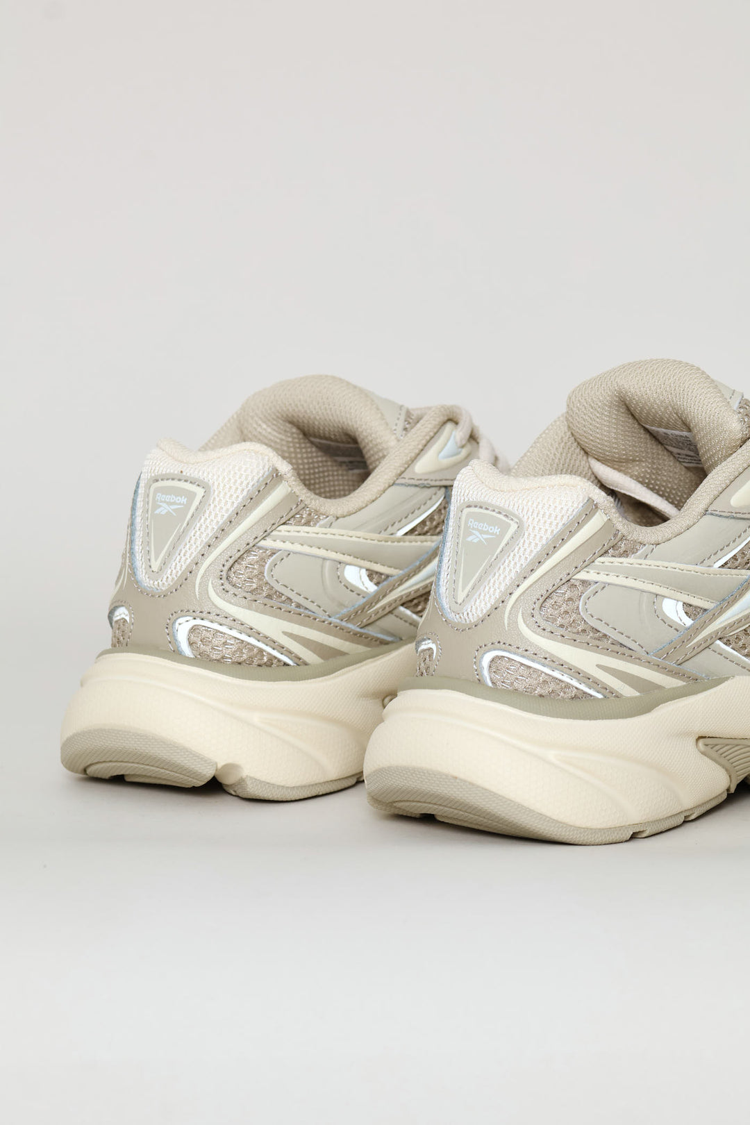 Belwave Sneaker - Chalk