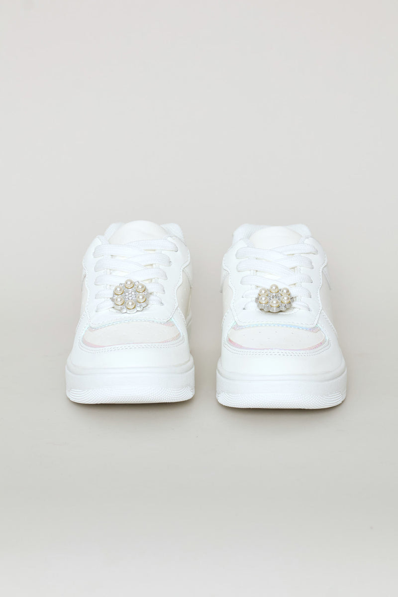 Girls Suede Court Sneaker - White