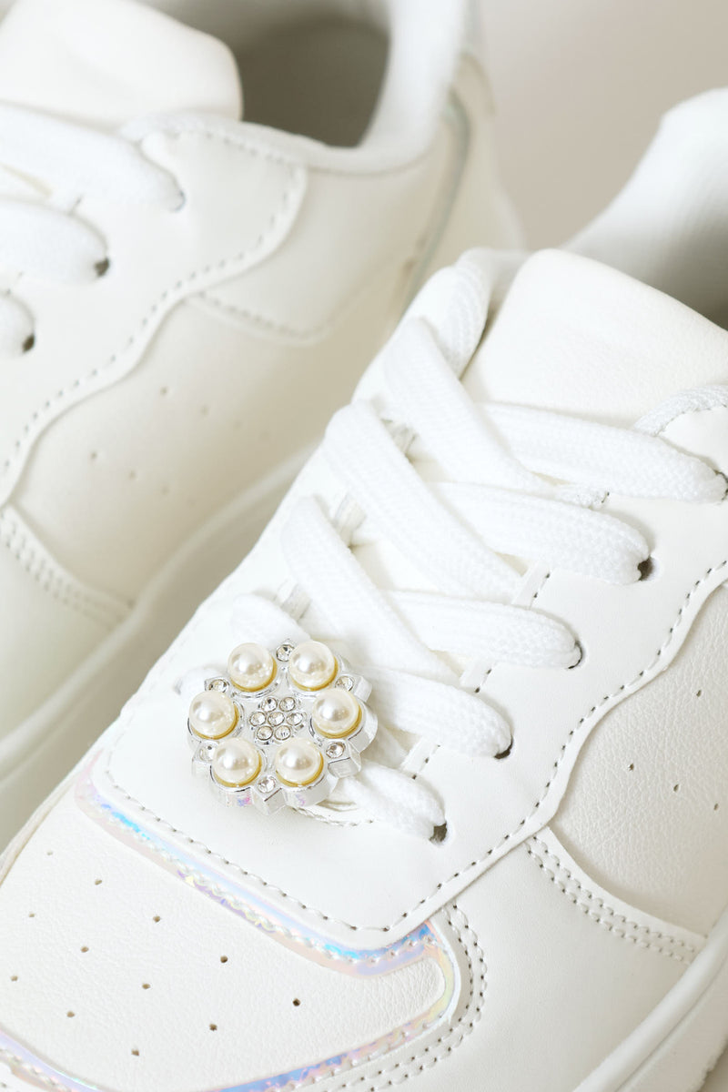 Girls Suede Court Sneaker - White