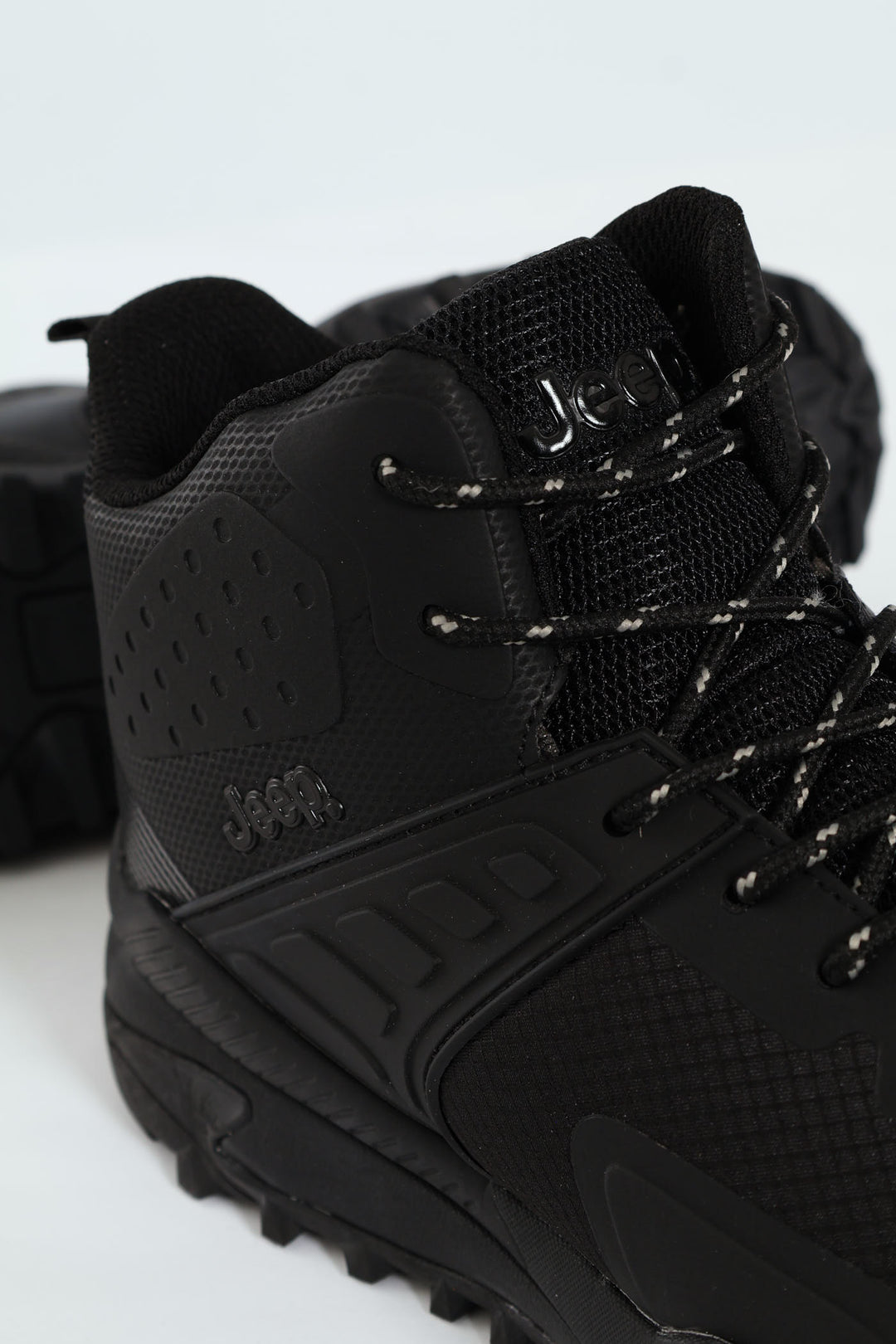 Trackhawk Hiking Boot - Black