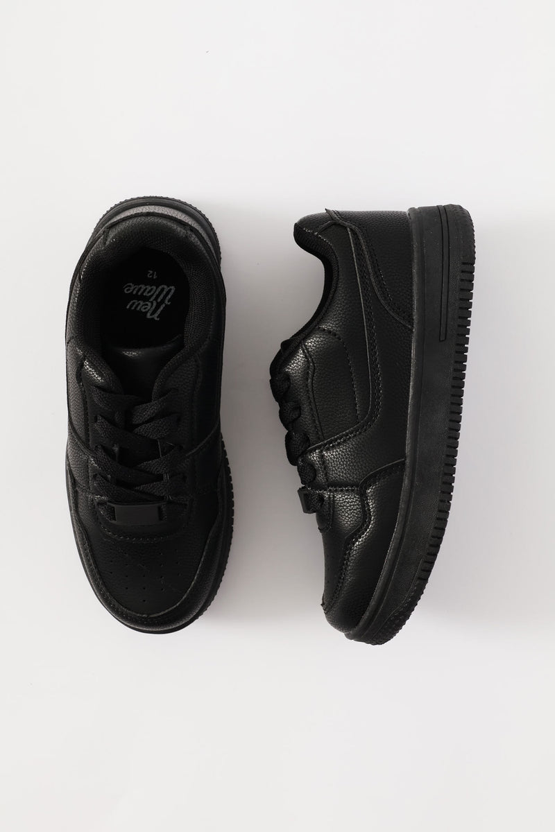 Boys Mono Court Sneaker - Black