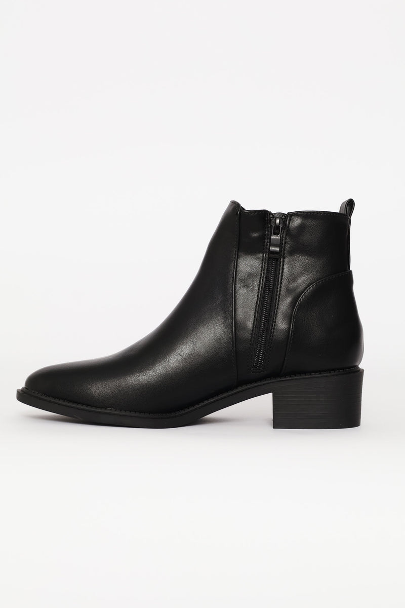 Gold Stud Detail Low Chelsea Boot - Black