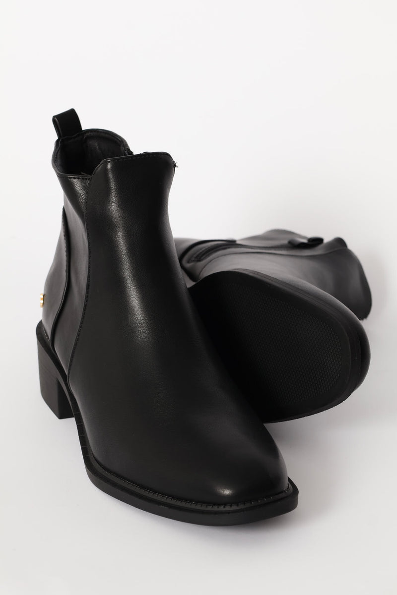 Gold Stud Detail Low Chelsea Boot - Black