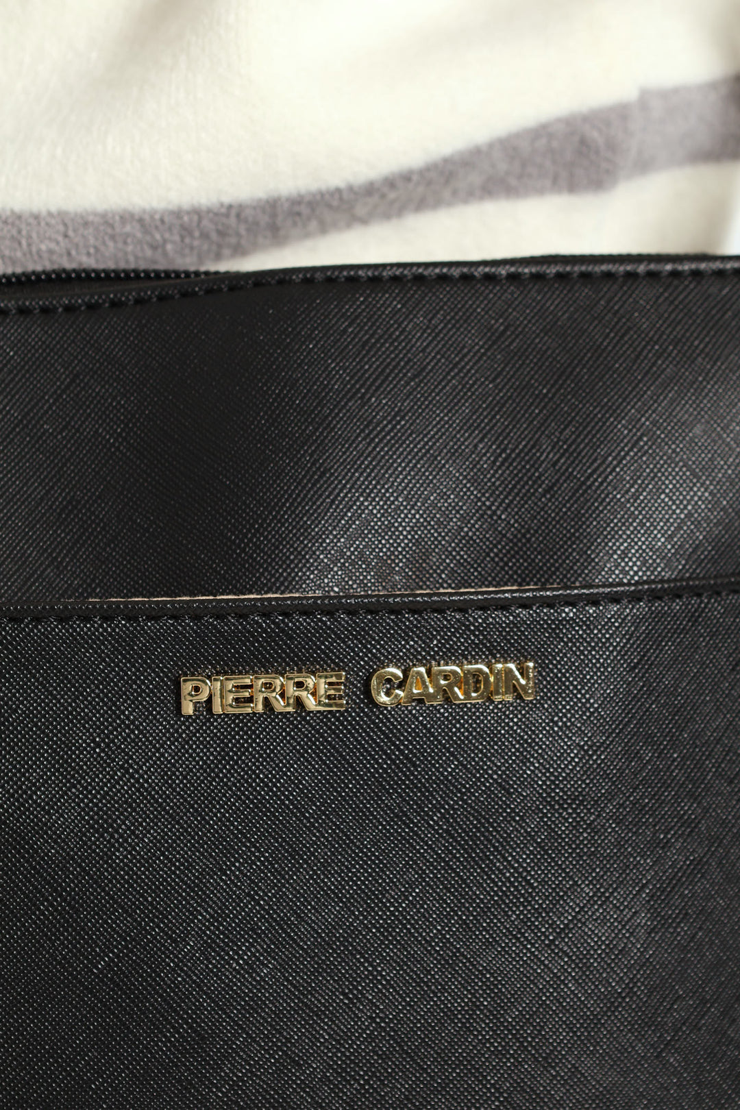 Vanida Crossbody Bag - Black