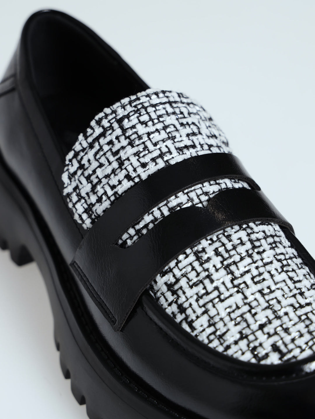 Shylo Chunky Studded Loafer - Black/White