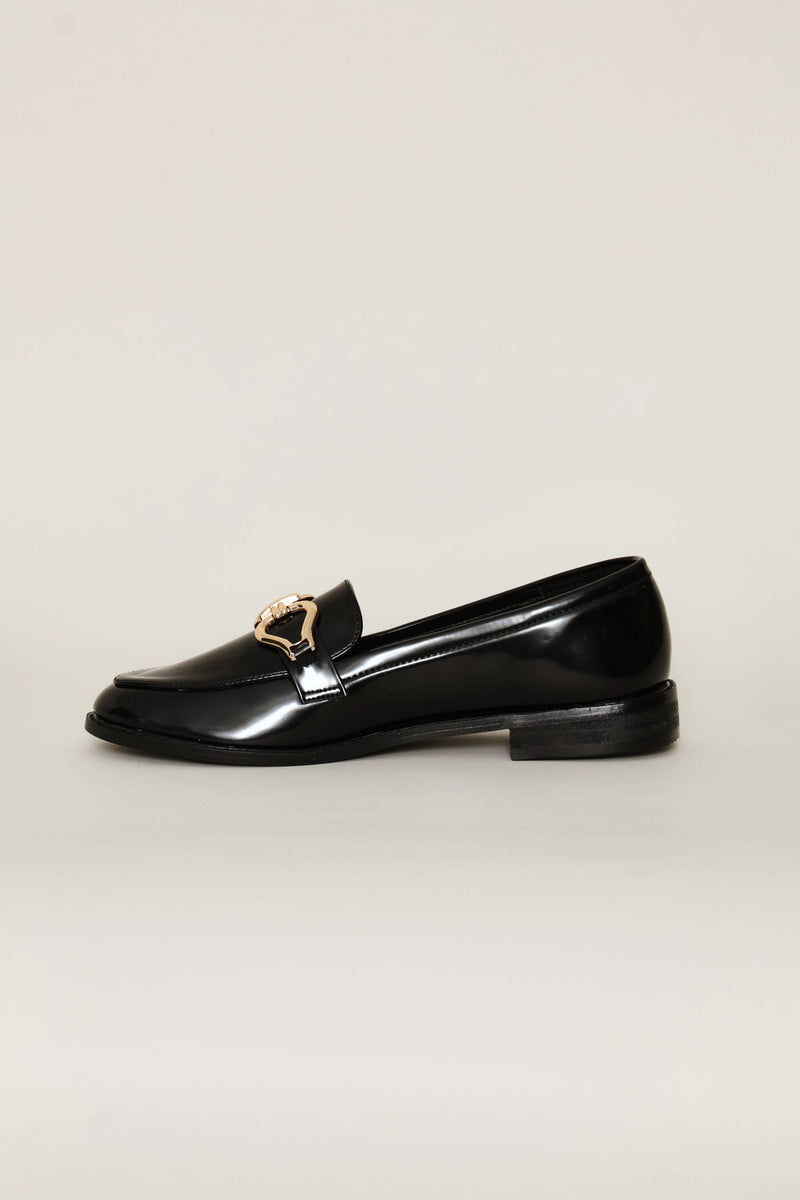 Metal Loop Trim Loafer - Black