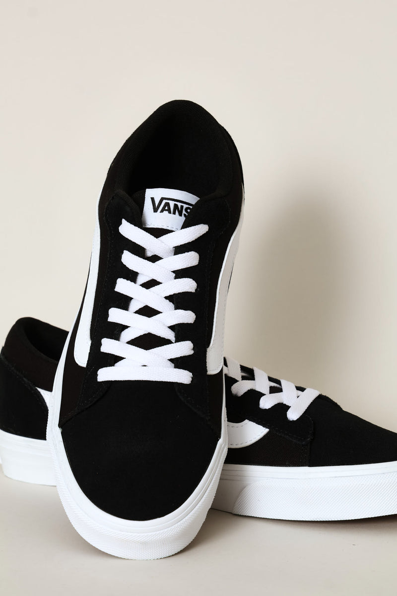 Vero Lace Up Sneaker - Black/White