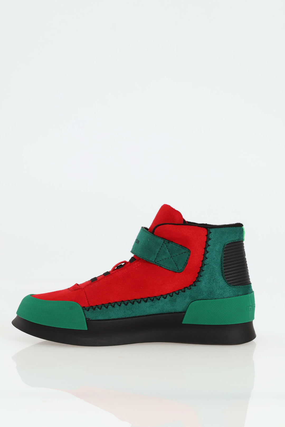 Hightop Sneaker - Red