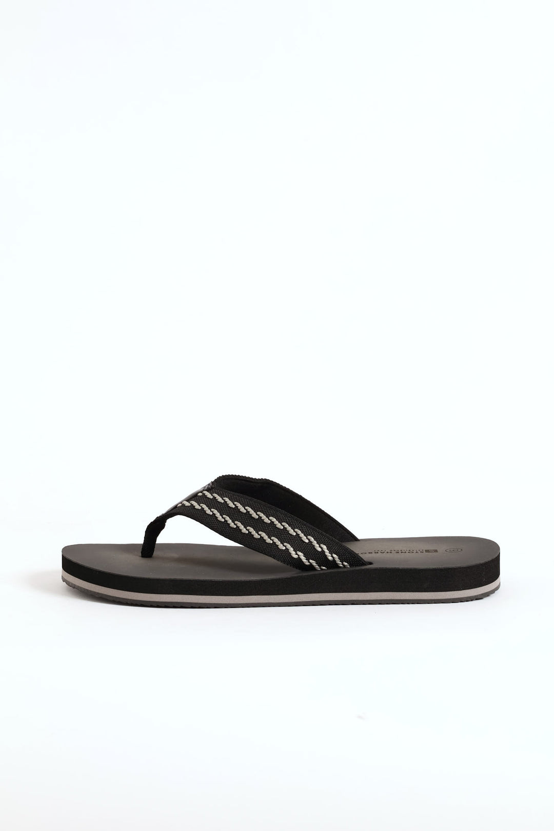 Webbed Upper Wide Vamp Sandal - Black/Grey