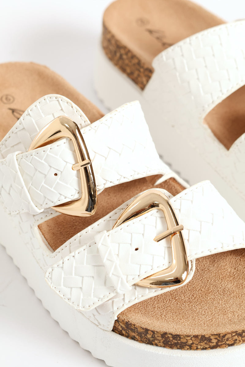 Weaved Strap Shaped Buckle Flatform Mule Sandal - White