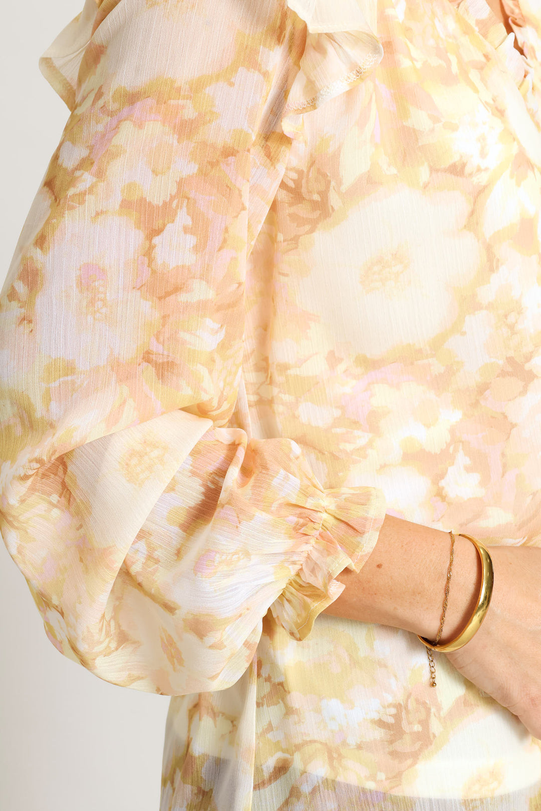 V-Neck Floral Ruffle Blouse - Cream