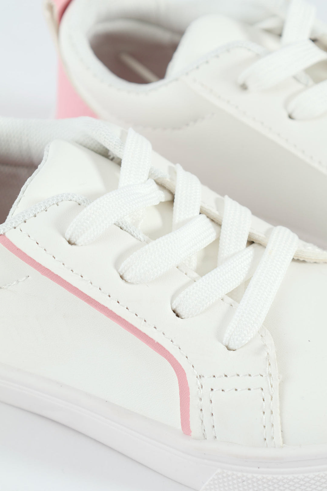 Pre-Girls Street Sneaker - White