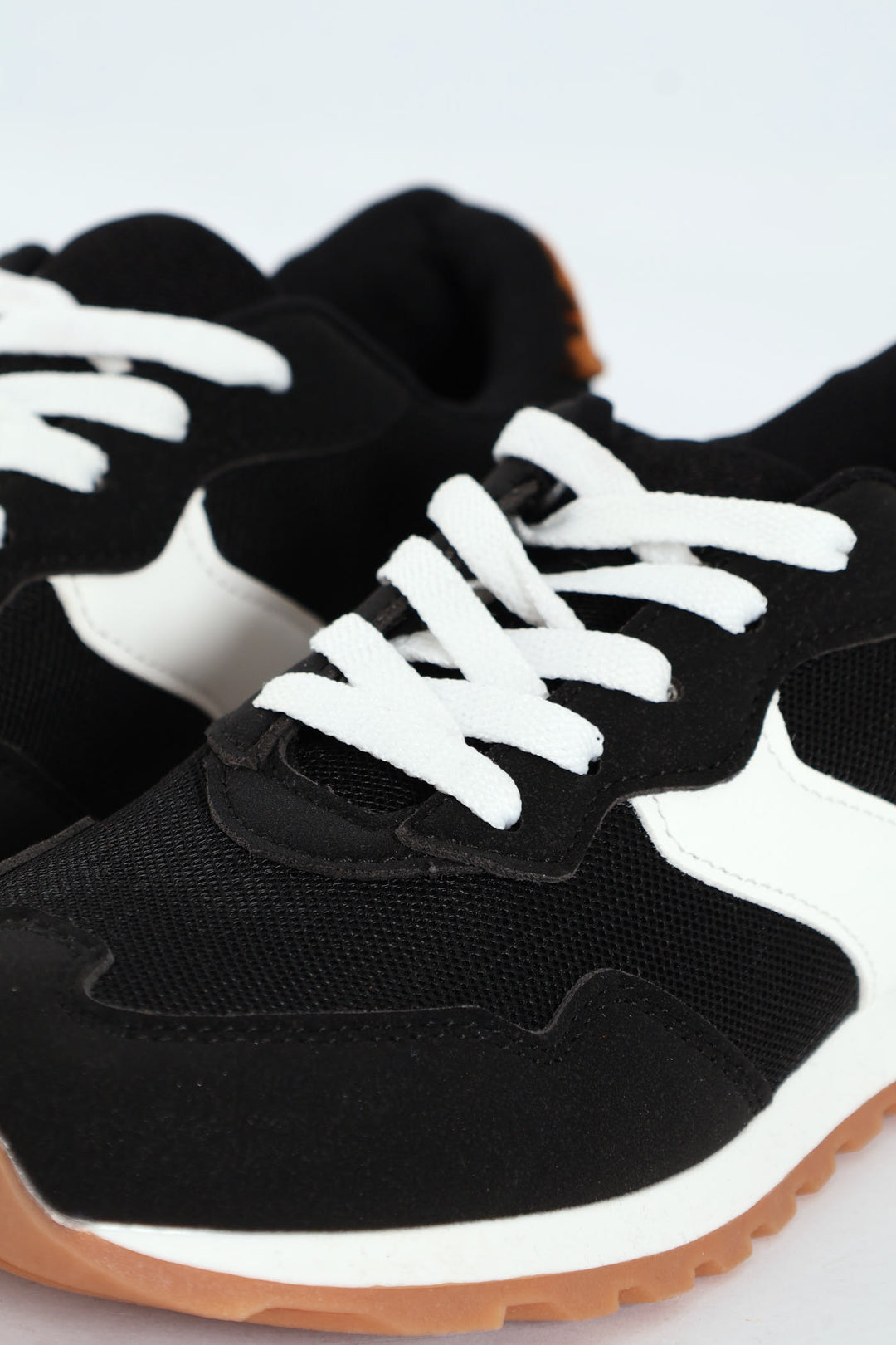 Girls Leopard Retro Sneaker - Black