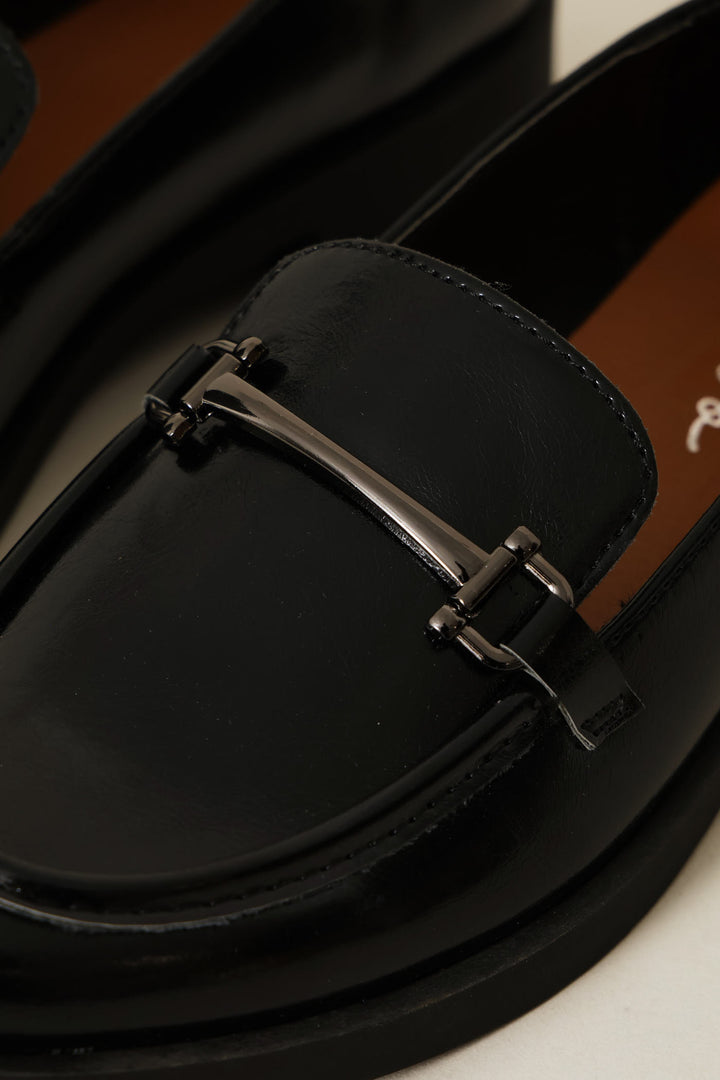 Shiny Bar Trim Loafer - Black