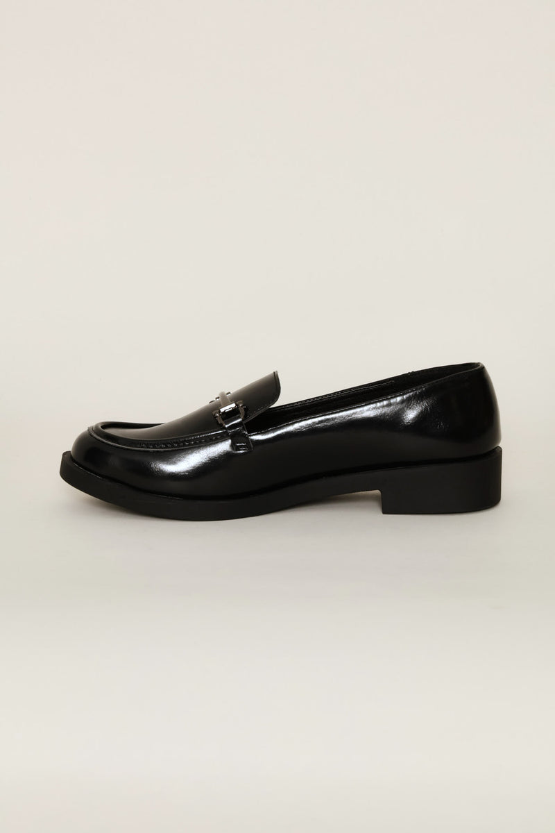 Shiny Bar Trim Loafer - Black