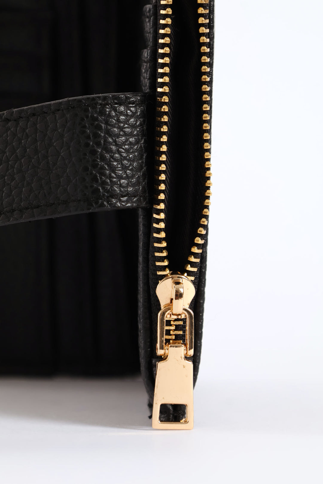 Medium Bifold Flap Purse - Black