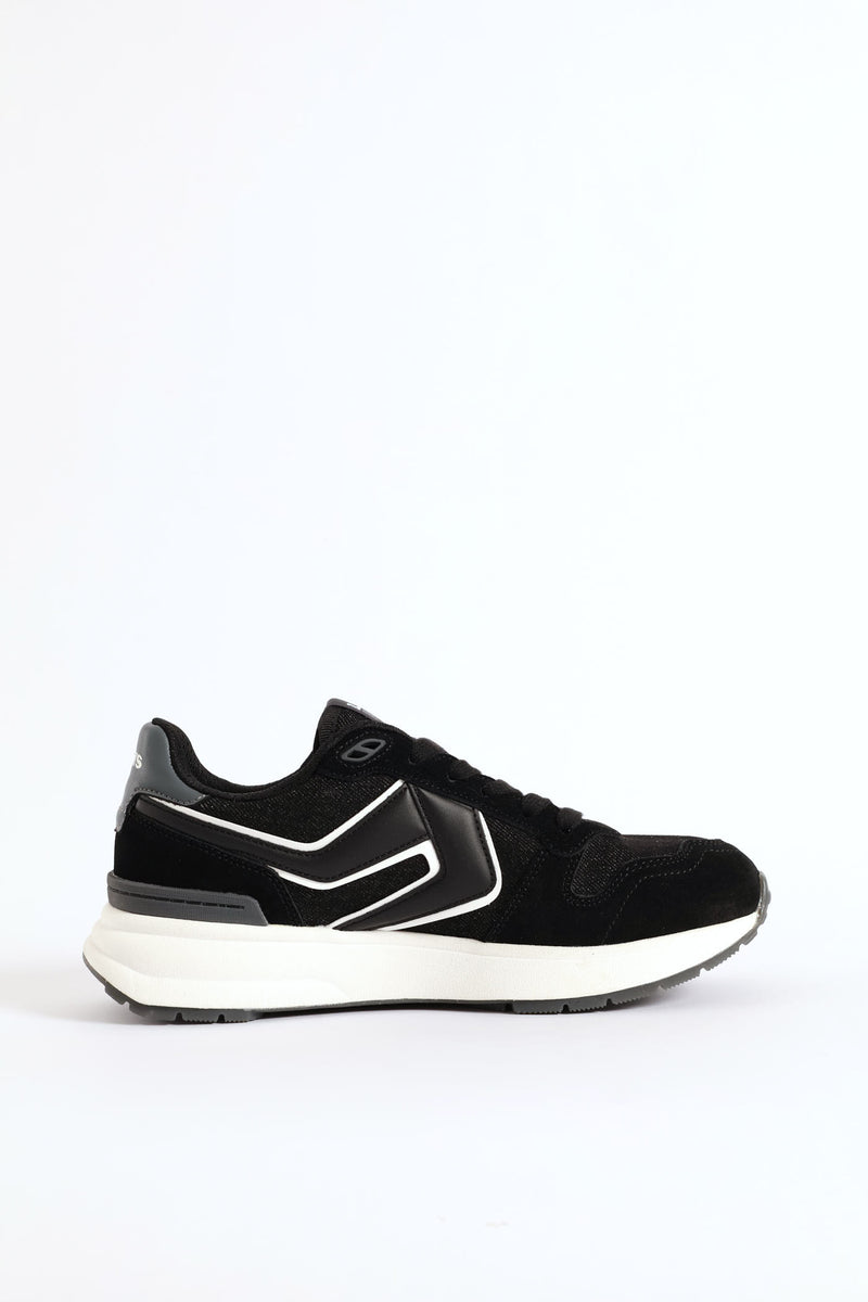 Charge Retro Trainer - Black