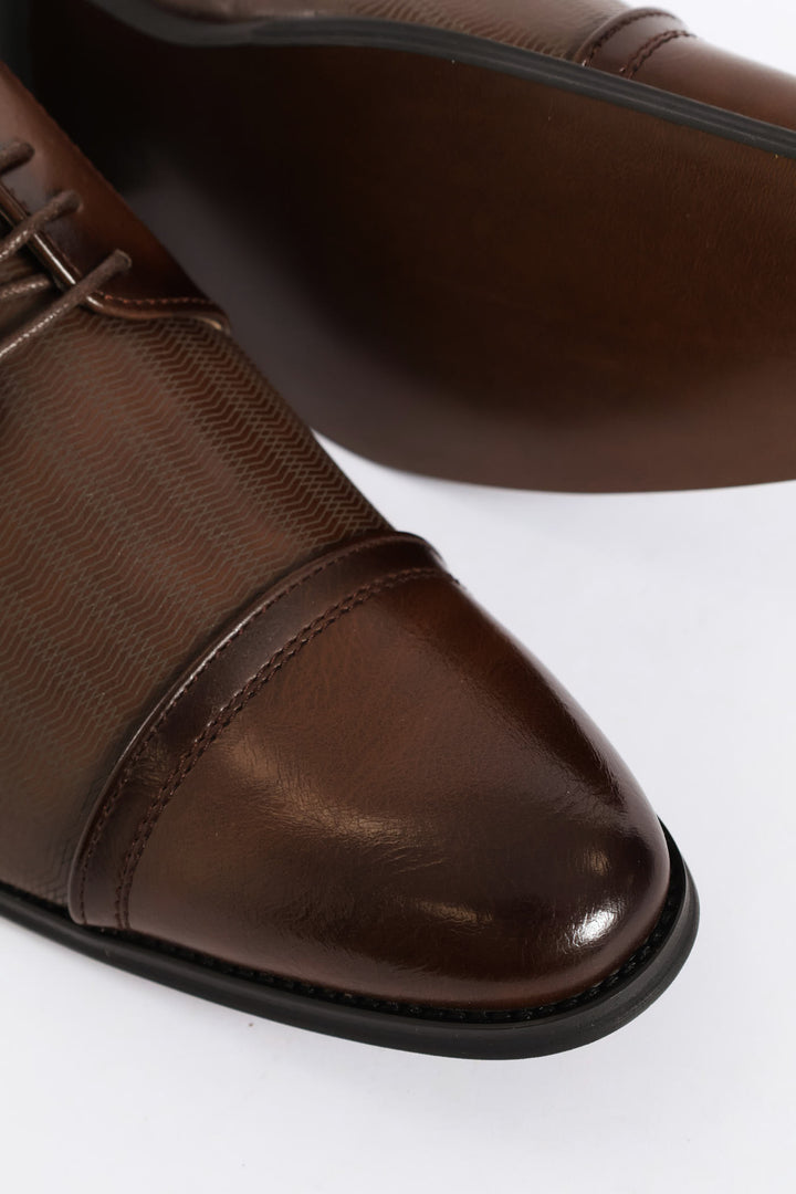Laser Detail Toe Cap Derby Shoe - Brown