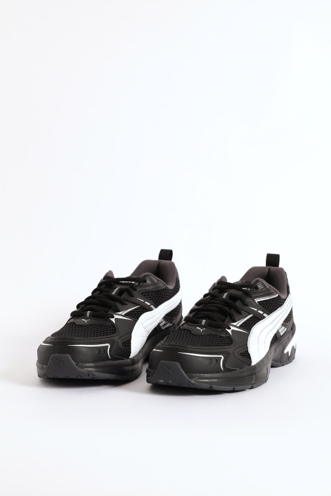 Milenio Tech 2000 Sneaker - Black/White