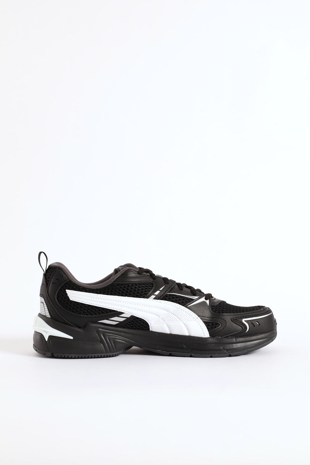 Milenio Tech 2000 Sneaker - Black/White
