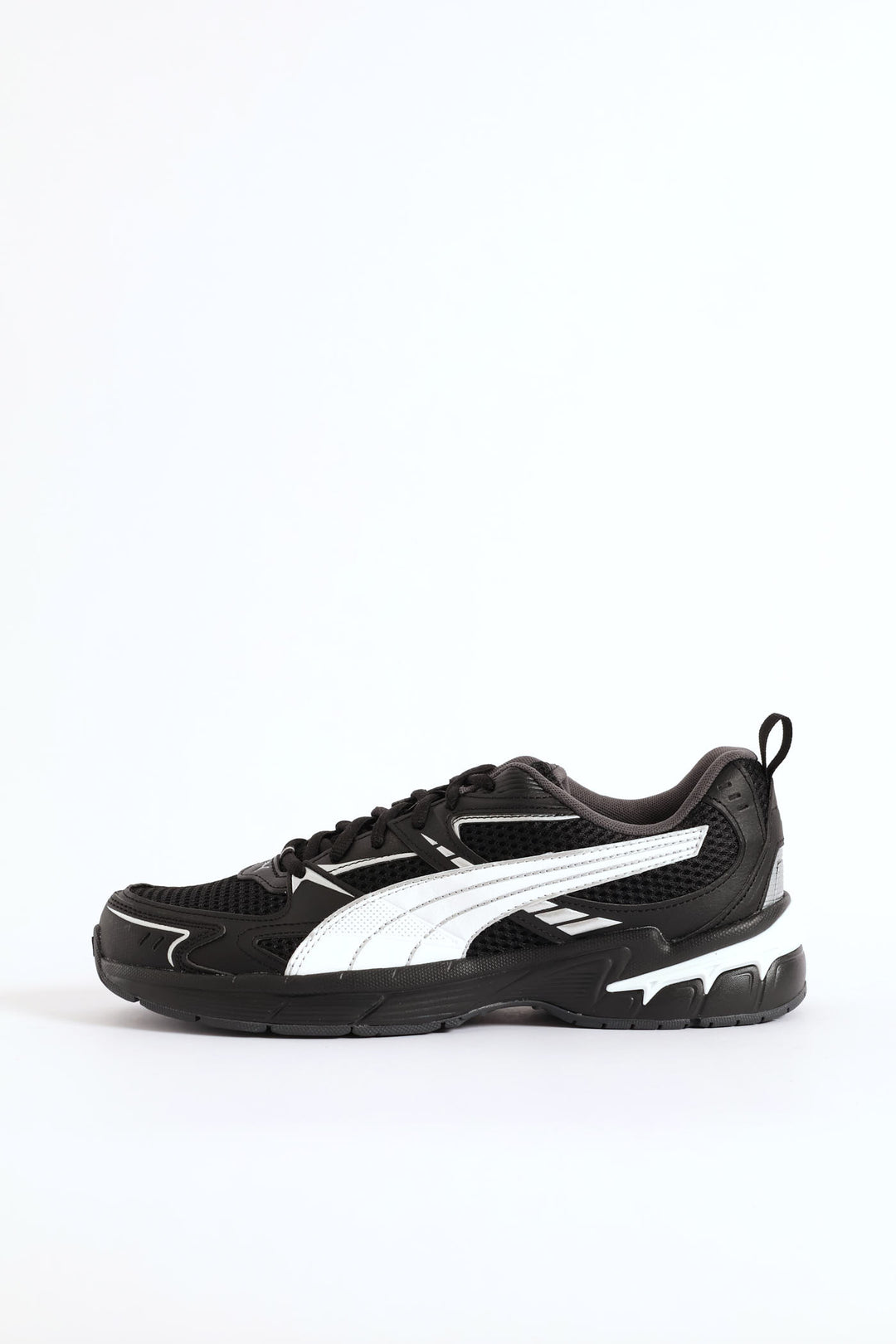 Milenio Tech 2000 Sneaker - Black/White