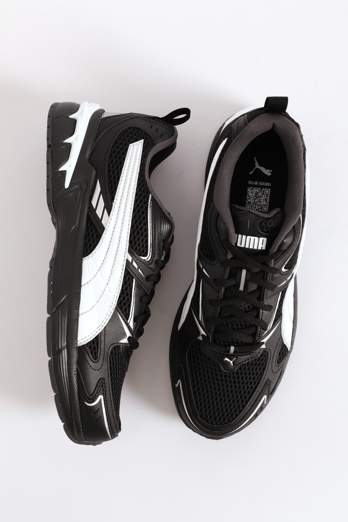 Mens Milenio Tech 2000 Sneaker - Black/White – Edgars