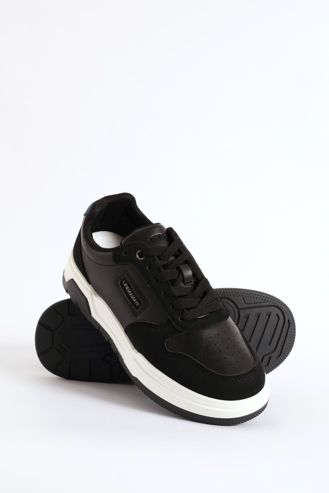Jagged 1 Wax Nubuck Sneaker - Black