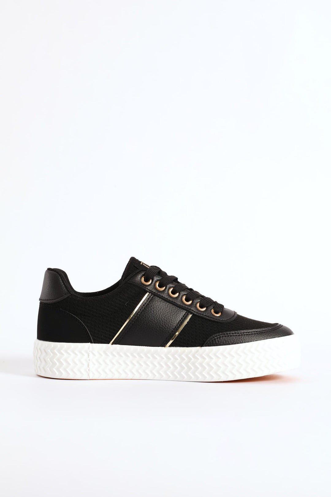 Danielle Pu Sneaker - Black
