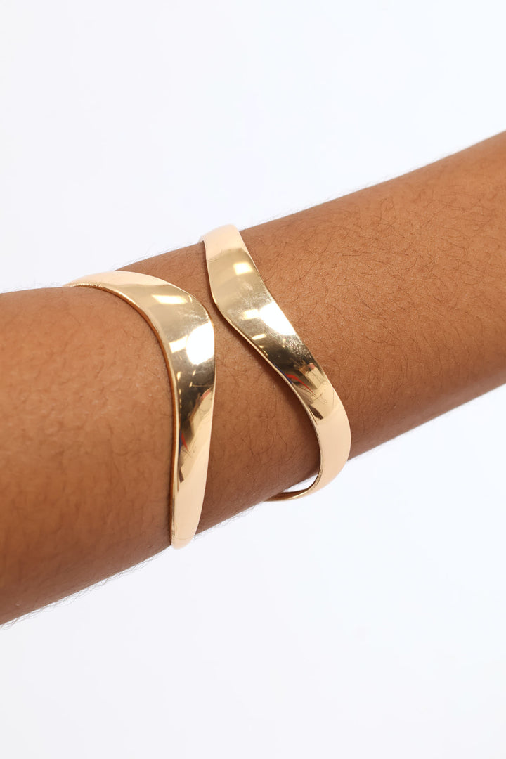 Cutout Curved Cuff Bracelet - Gold