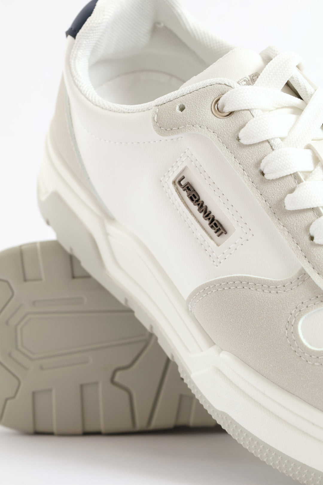 Jagged 1 Wax Nubuck Sneaker - White