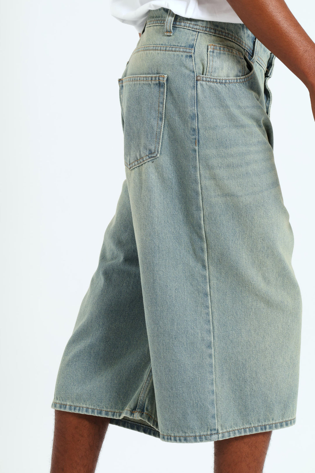 Baggy Denim Short - Light Wash
